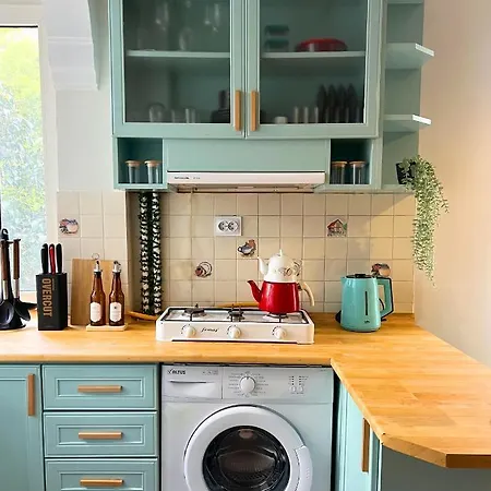 Turquoise By Mercan Homes - Cozy House W/ 2 Bedroom Close To Center, Metro, Malls Apartman